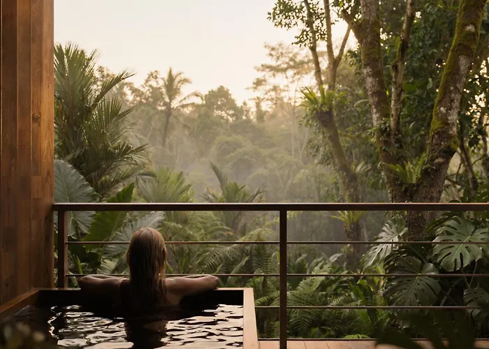 Casa Tuya Ubud Курортный комплекс 5*