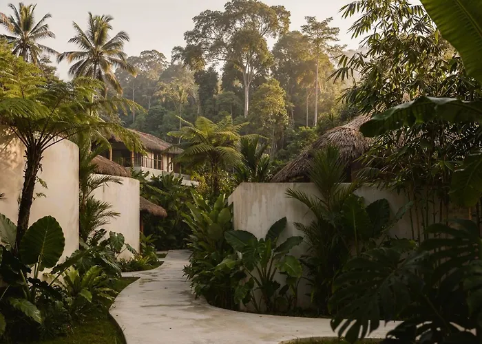 Casa Tuya Ubud Курортный комплекс 5*